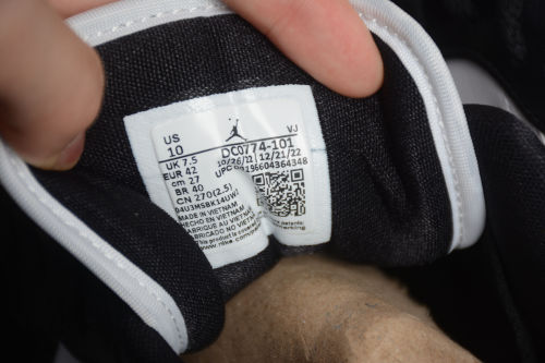 Air Jordan 1 Low 'Panda' Black White DC0774-101