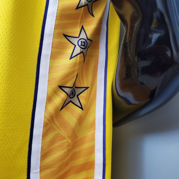 LeBron James Los Angeles Lakers 2020/21 Swingman Jersey Yellow