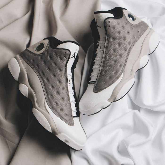 Air Jordan 13 Retro 'Atmosphere Grey' - ( 414571-016 )