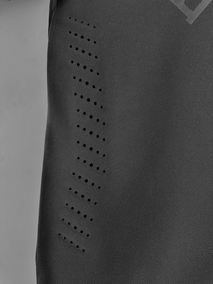 Brazil Black Retro Jersey 2013/14