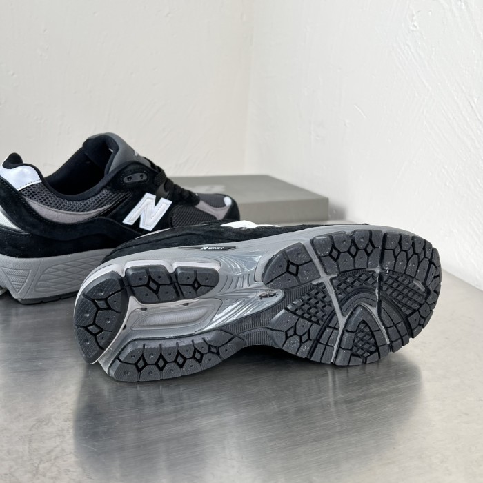 New Balance 2002R Black Dark Grey White - M2002RR1