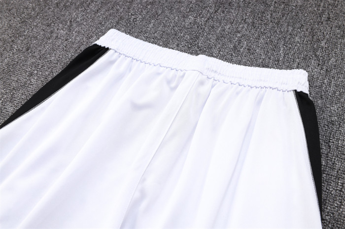 Juventus Training Jersey 23/24