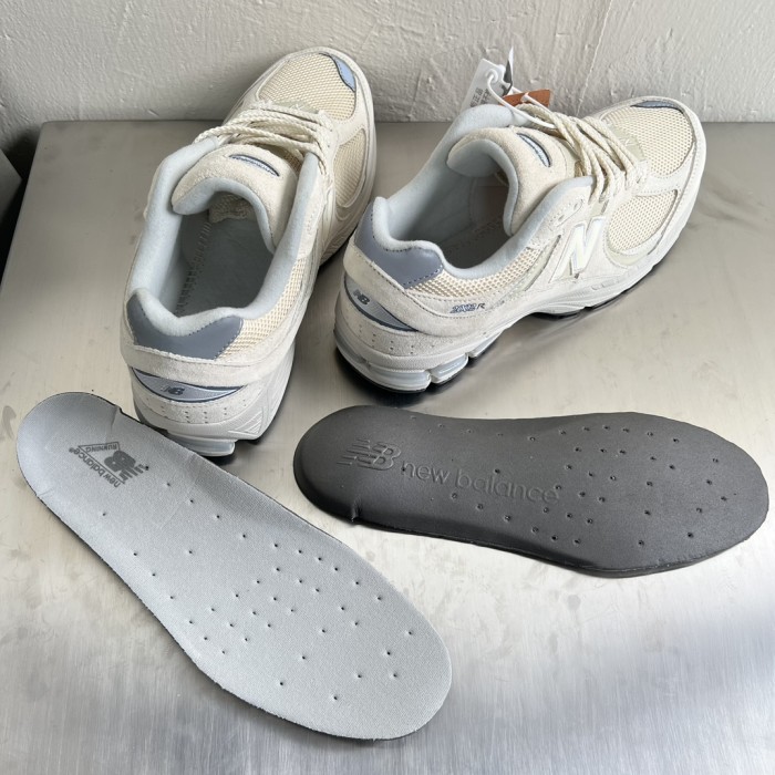 New Balance 2002R Sea Salt U2002RWH