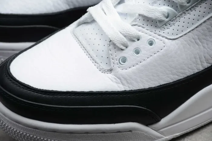 Fragment Design x Air Jordan 3 Black White DA3595-100