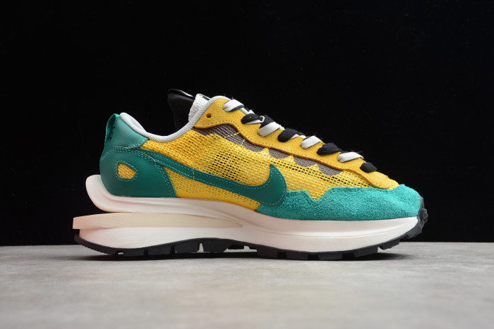 Sacai x Vaporwaffle Green Yellow CI9928-300