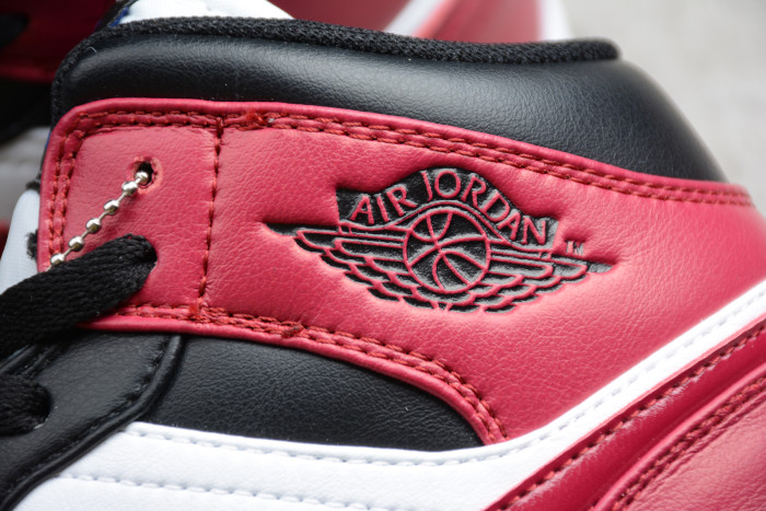 Air Jordan 1 Mid SE Gold Pendants Dark Beetroot CZ4385- 016