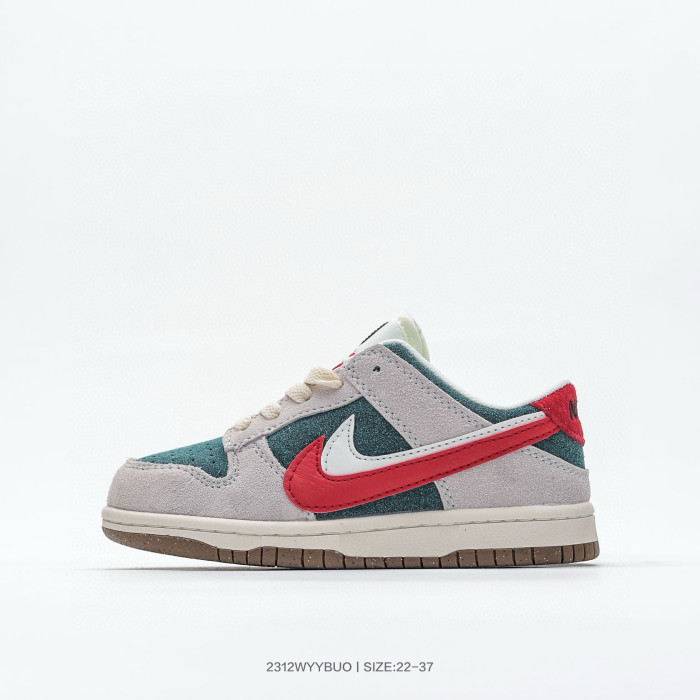 NIKE SB Dunk Low sports casual low-top sneakers double hook beige red and green