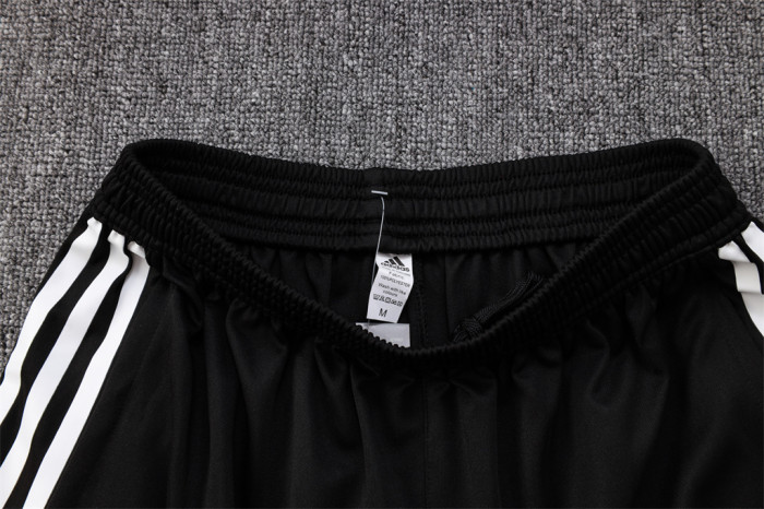 Juventus Training Jersey 23/24