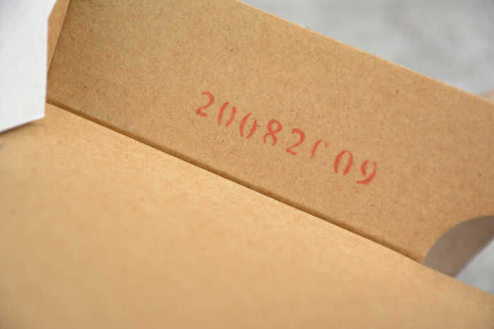 Air Jordan 1 Mid Pink Shadow 554724-059