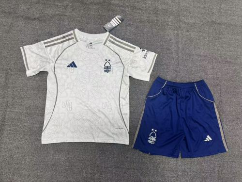 Nottingham Forest Away Kids Suit 25/26