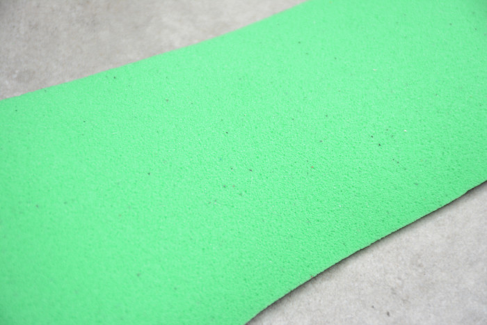 Air Jordan 1 Mid SE Gold Pendants Dark Beetroot CZ4385- 016