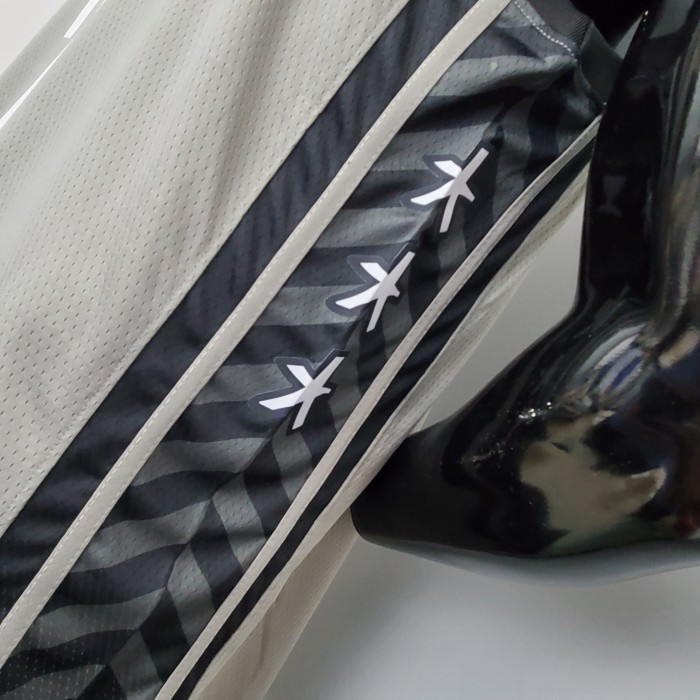 Blake Griffin Brooklyn Nets Flying Man Swingman Jersey Gray