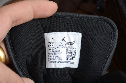 Jordan 1 Mid SE Dark Chocolate