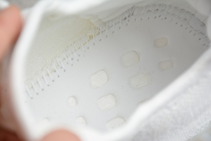 Yeezy 350 Boost V2 White CP9366