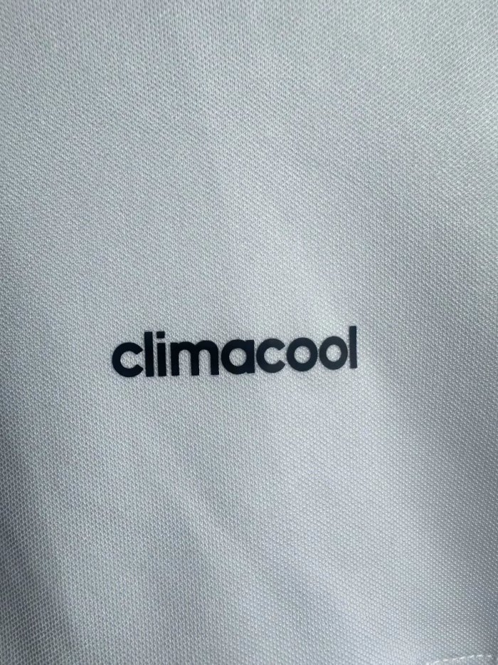 Real Madrid Home Long Sleeve Retro Jersey 2016/17