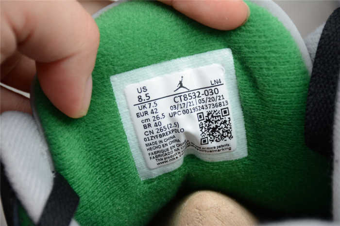 Air Jordan 3 ’Pine Green’ CT8532-030