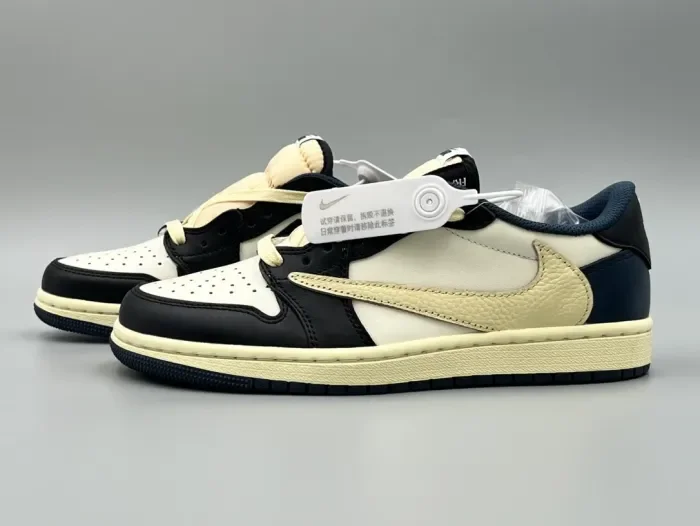 Travis Scott x Air Jordan 1 Black Blue