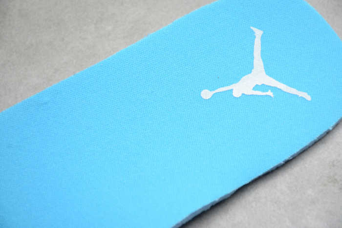 Air Jordan 1 Mid 'UNC' 2020 BQ6472-114