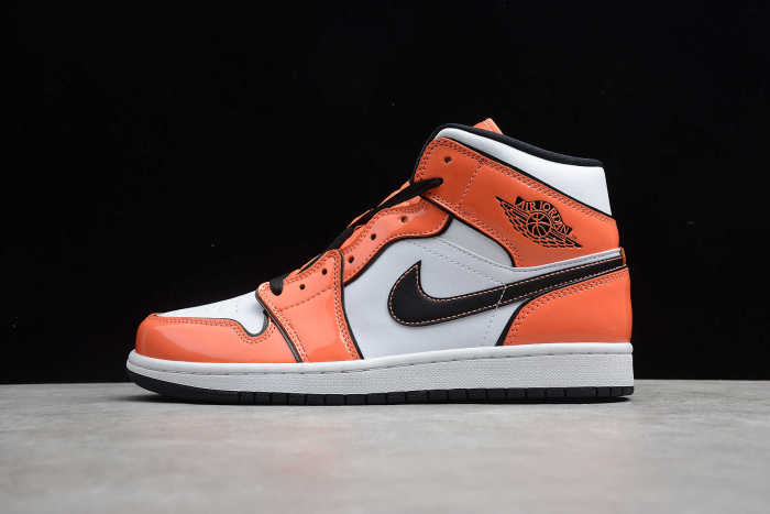 Air Jordan 1 Mid SE `Turf Orange` DD6834-802