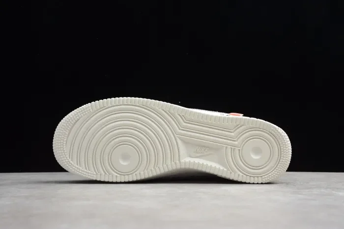 Conplex Con Off-White x MoMa x Air Force 1'07 Virgil White with Zip-Tie AV5210-100