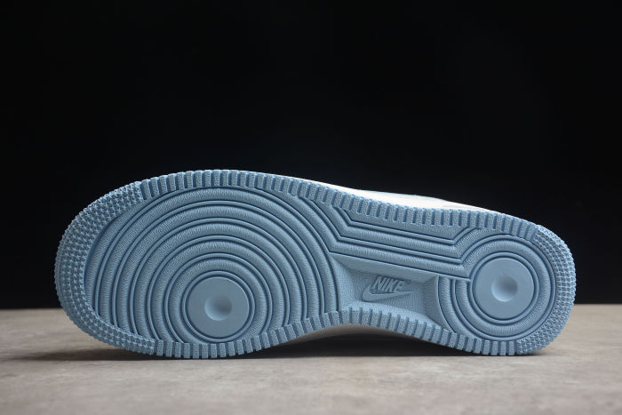 Nike Air Force 1 '07 Low × Stussy CW2288-111