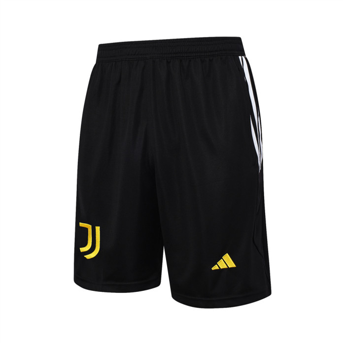 Juventus Training Jersey 23/24