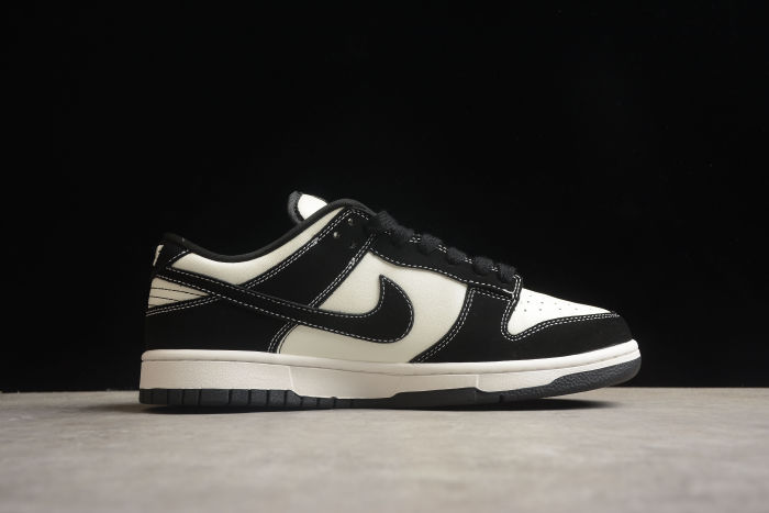 SB Dunk Low “Black Bat” FC1688 300