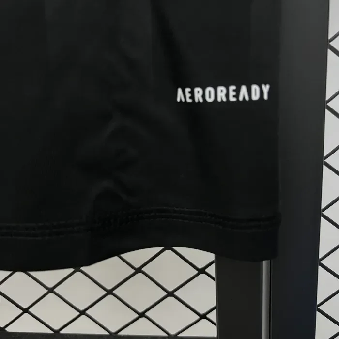 Real Madrid Black Goalkeeper Man Jersey 25/26