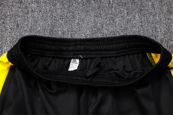 Juventus Training Jersey 23/24