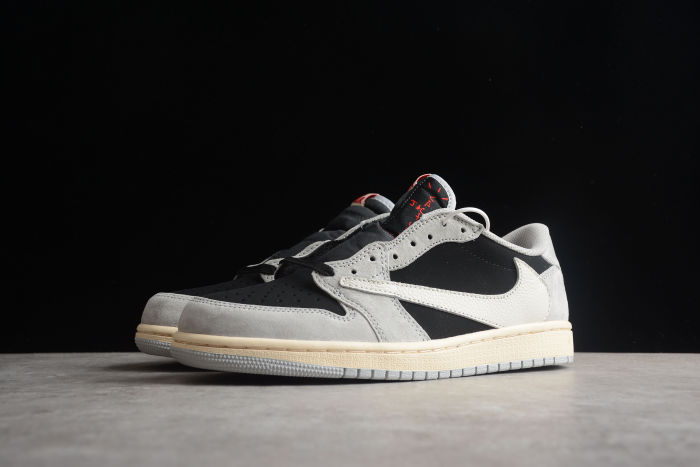 Air Jordan 1 Low OG x Travis Scott DM7866-010