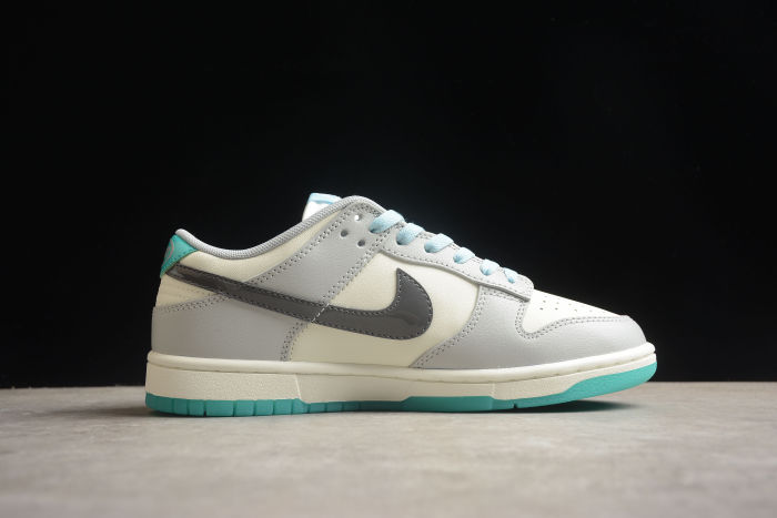 SB Dunk Low 520 FN3433-141