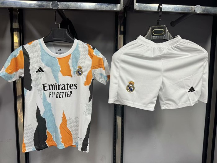 Real Madrid Special Edition Kids Suit 25/26