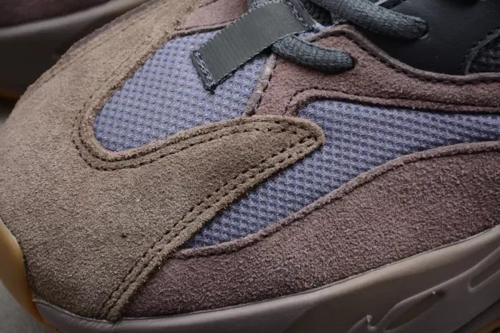 Kanye West x Adidas Yeezy Runner Boost 700“Mauve” EE9614