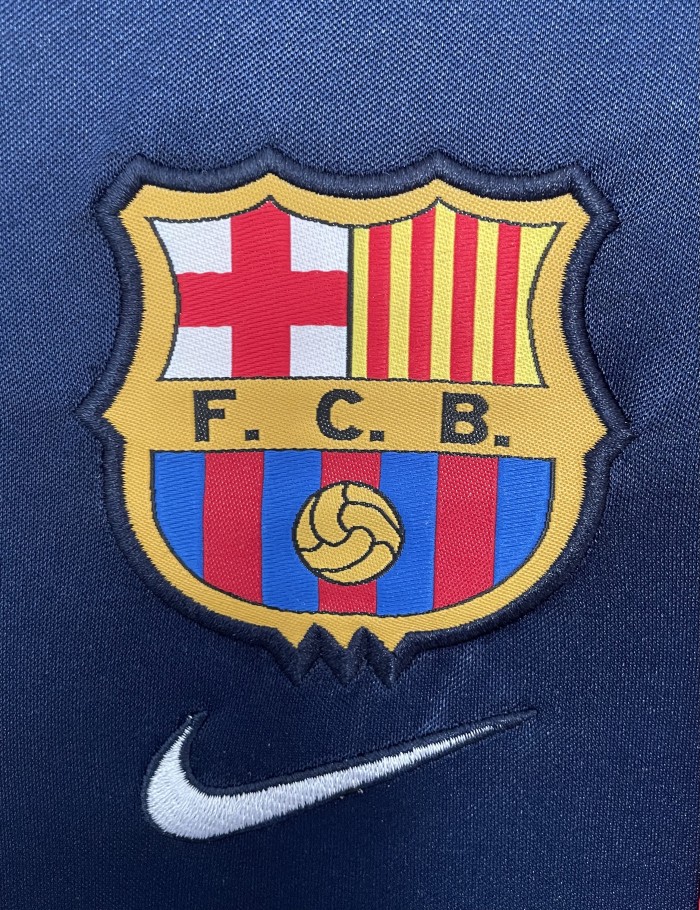 Barcelona Away Retro Jersey 2001/02