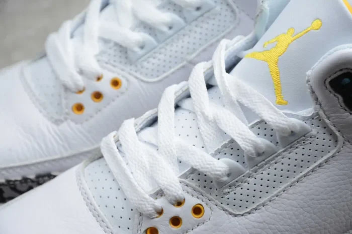 Air Jordan 3 Retro“Laser Orange” CK9246-108