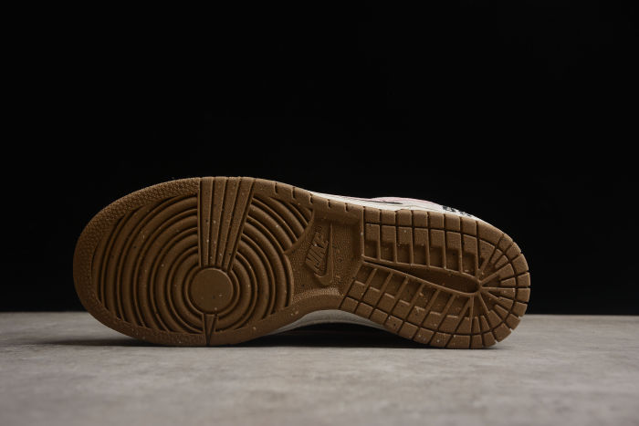 NK SB Dunk Low SE 85 DO9457-126