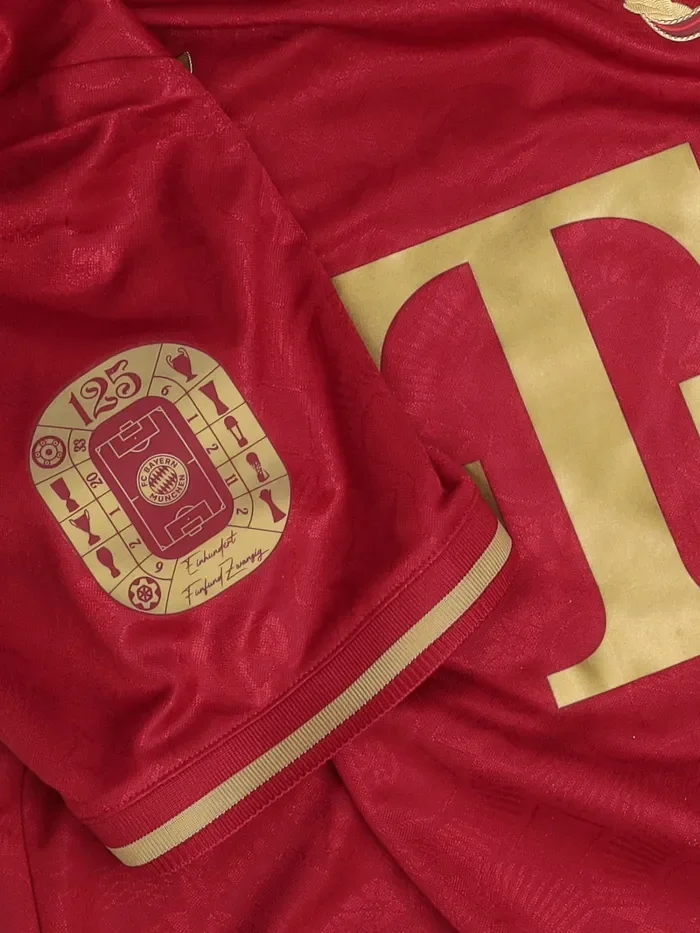 Bayern Munich 125th Anniversary Kids Suit 25/26