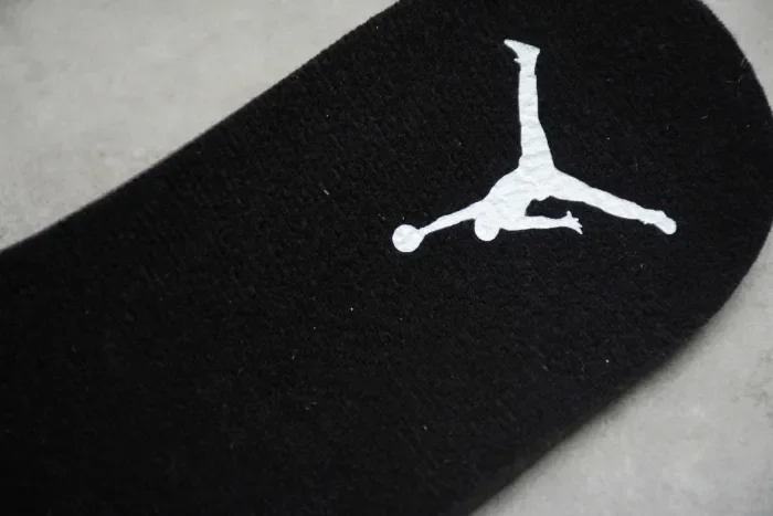 Air Jordan 3 Red CZ6431-100