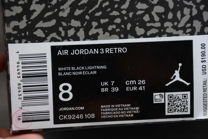 Air Jordan 3 Retro“Laser Orange” CK9246-108