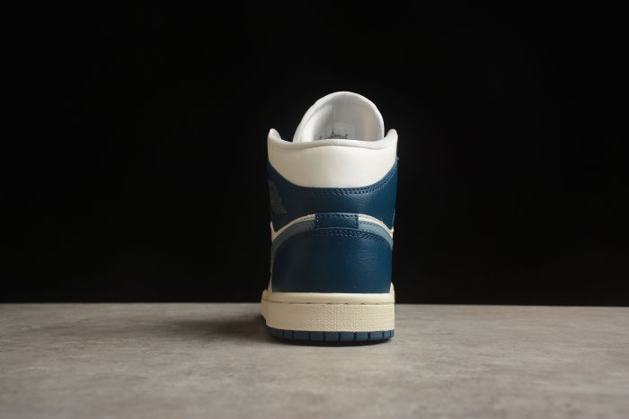 Air Jordan 1 Mid Blue White