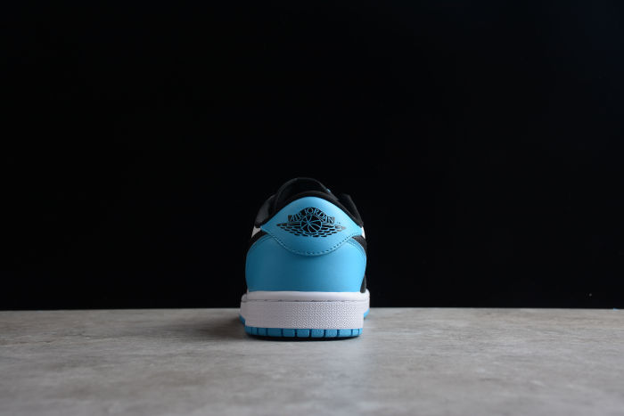 Air Jordan 1 Retro Low OG Dark Powder Blue UNC  White Black CZ0790-104