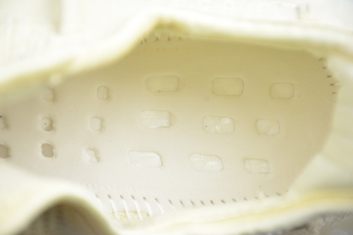 Yeezy 350v2 “Static” F36927