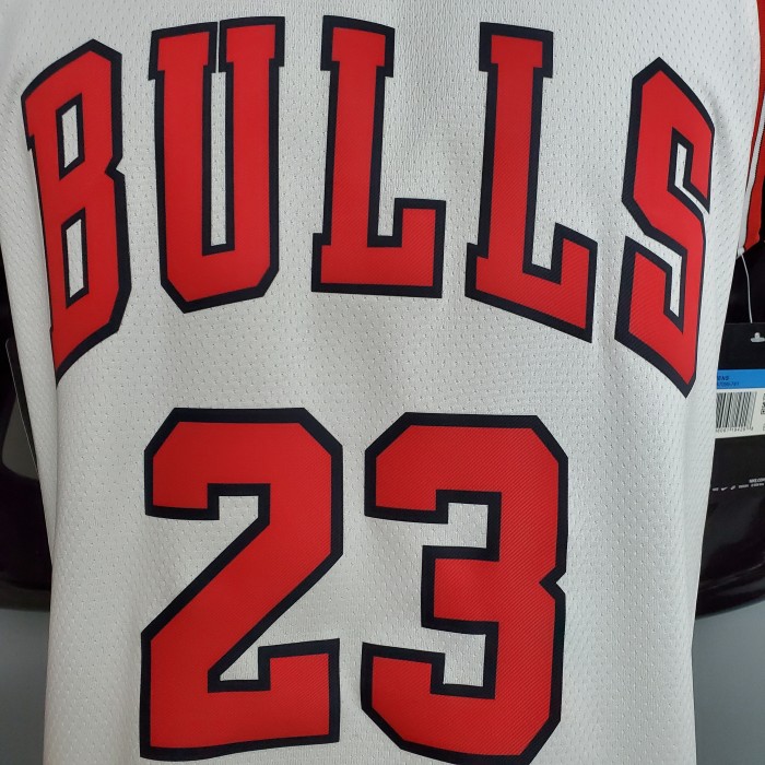 Michael Jordan Chicago Bulls 75th Anniversary Swingman Jersey White