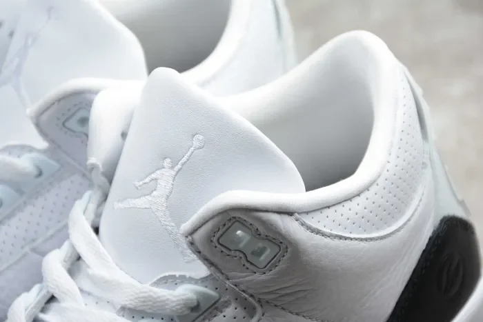 Fragment Design x Air Jordan 3 Black White DA3595-100