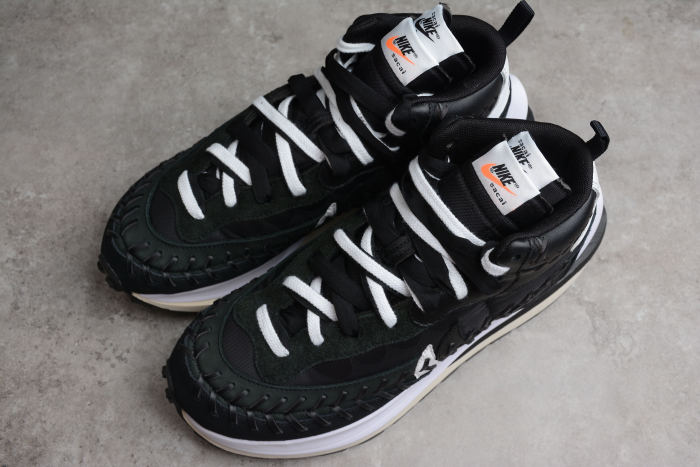sacai x Jean Paul Gaultier x Nike Vaporwaffle 'Black' DH9186‑001