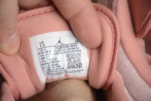 Air Jordan 1 Low SE “Pink Velvet” DQ8396-600