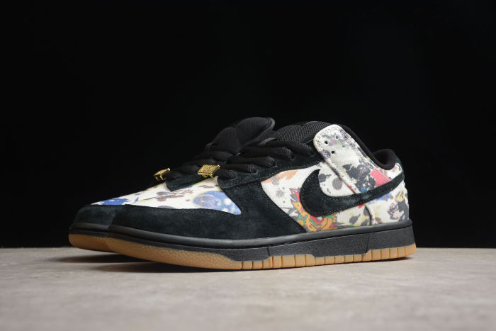 Supreme x SB Dunk Low 'Rammellzee' FD8778‑001