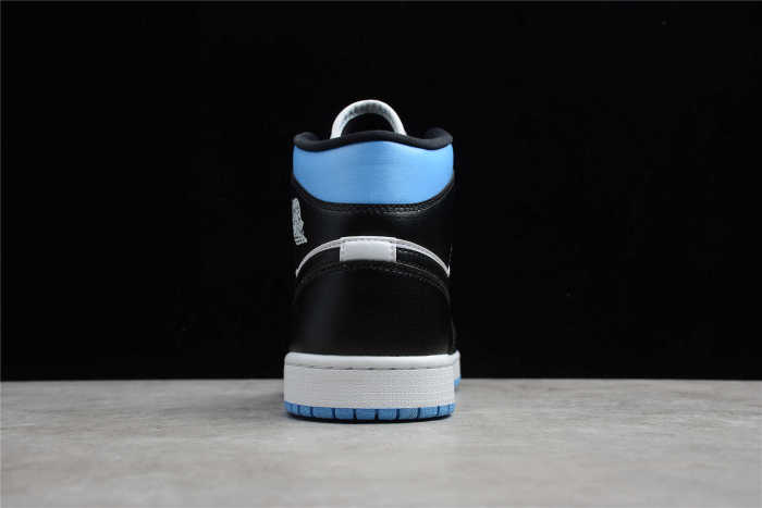 Air Jordan 1 Mid “University Blue” BQ6472-102