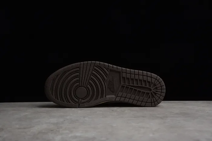 Travis Scott x Air Jordan 1 Reverse Mocha Brown and White DM7866-162