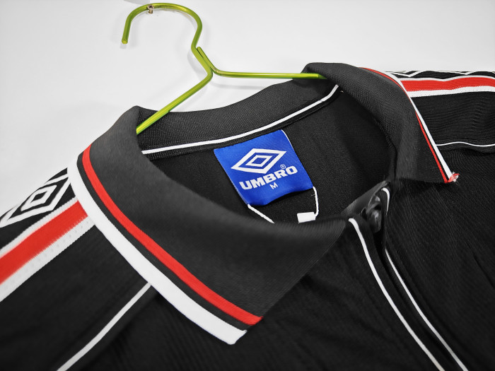 Manchester United Home Retro Jersey 1998/99 Black Version